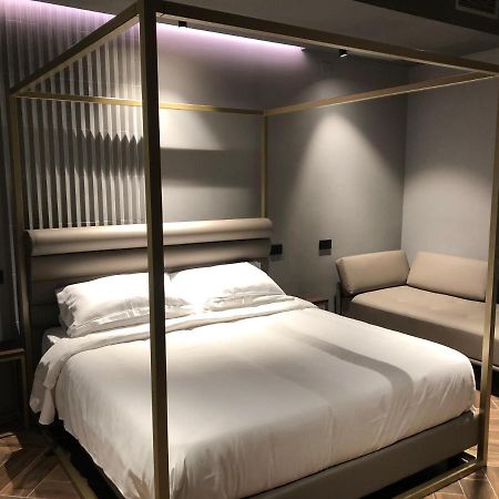 Materiaprima Camere-Rooms マントヴァ エクステリア 写真